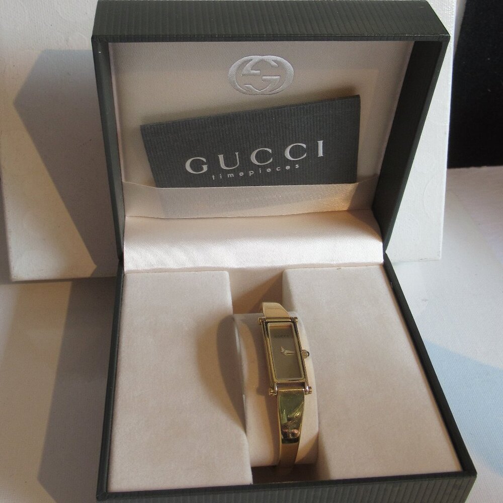 🍒 Vintage, Gucci 1500L, Ladies Watch, 18K GF, Bangle, Circa 2000, Swiss